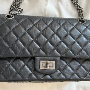 CHANEL Aged Calfskin Quilted 2.55 Reissue 225 Flap Black